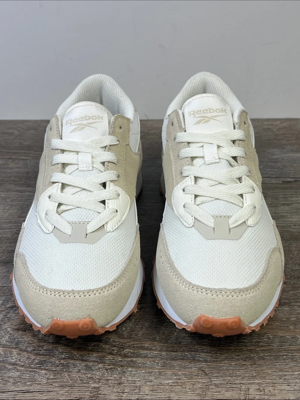 Reebok Classic Leather LTD Sneakers Chalk Beige Gum Women’s Size 7.5